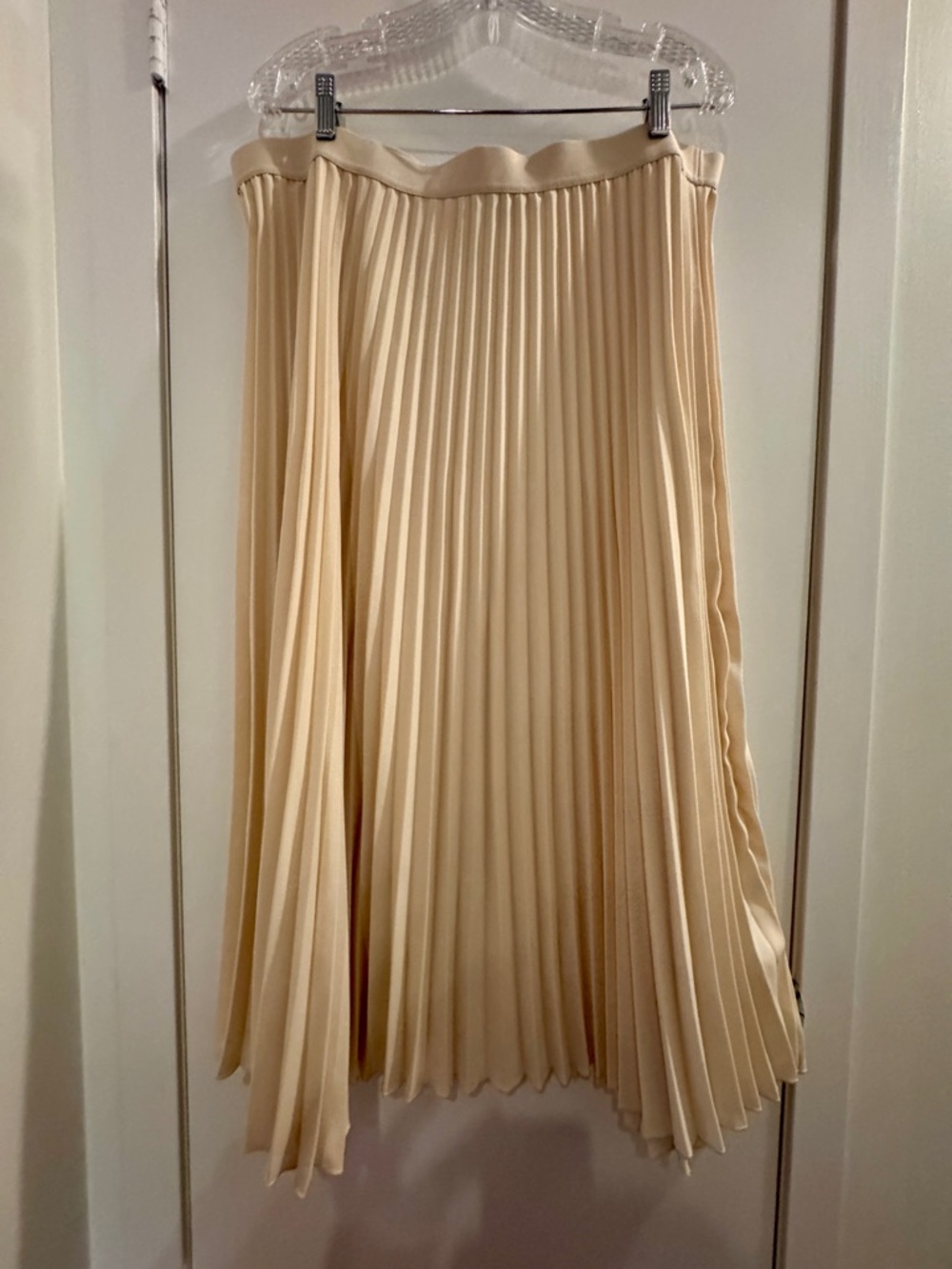 H&M Pleated Midi Skirt in Light Beige XL Like new - Picture 3 of 4